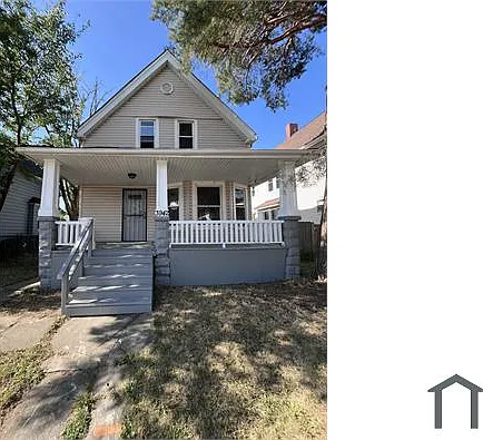 3942 Poe Ave