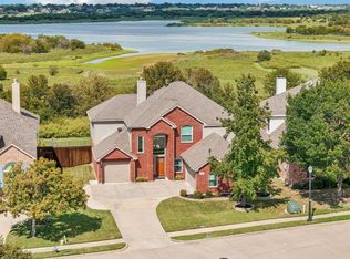 3913 Lakeside Dr, The Colony, TX 75056