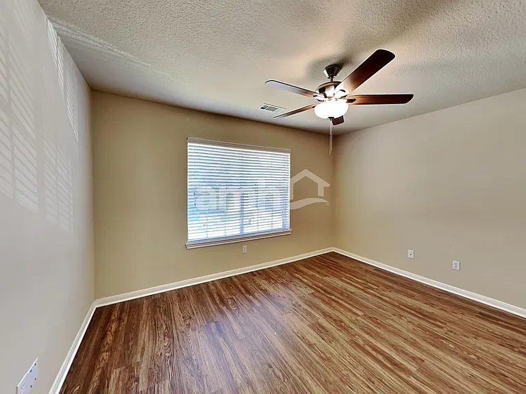 13143 Mills River St — Photo 15