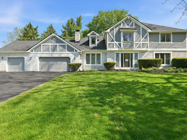 700 Round Ct, Zionsville, IN 46077