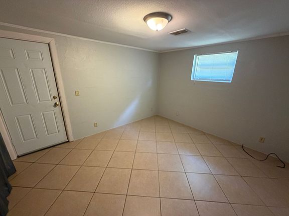 4th image of 903 45th St #A