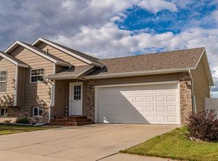732 Earleen St, Rapid City, SD 57701