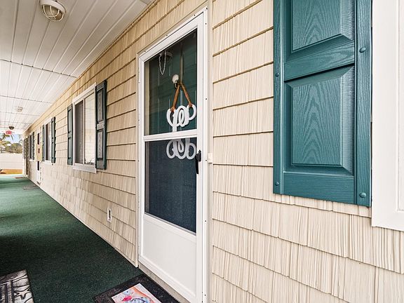 2nd image of 203 Landing Rd. #C