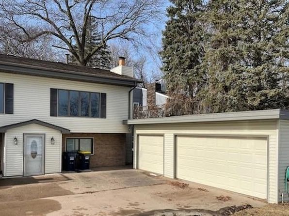 9984 Bonnie Glen Pkwy, Chisago City, MN 55013