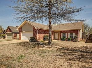 5221 S Redbud Dr W, Sand Springs, OK 74063