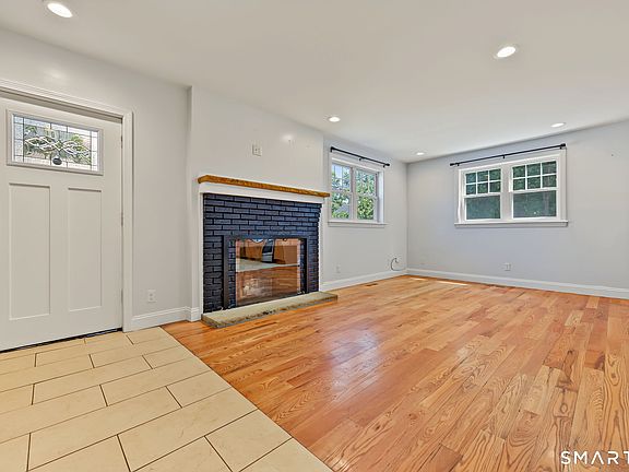 5th image of 26 Nichols Avenue