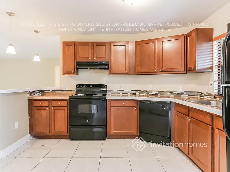 6516 SW 33rd St — Photo 10