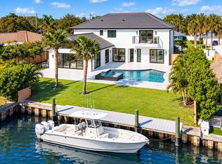 8 LEEWARD Circle, Tequesta, FL 33469