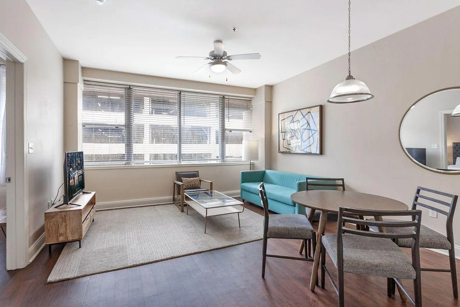 1 bed, 2.0 bath, 430 sqft, $4,162 — Photo 1