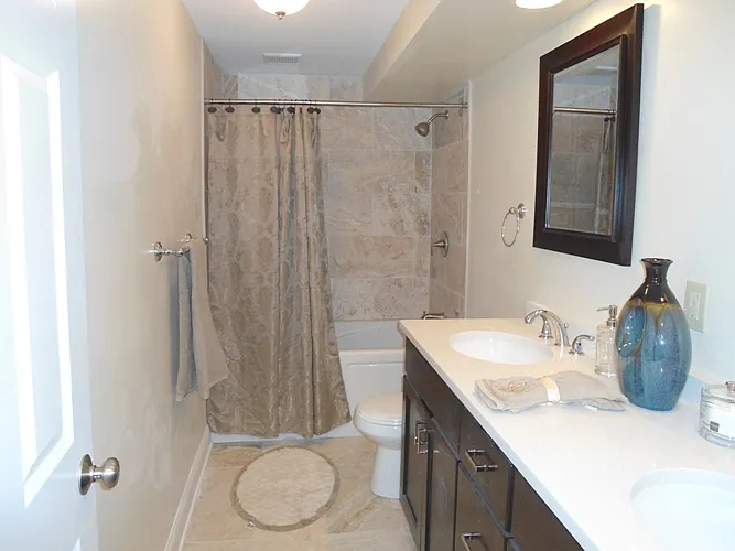 2 bed, 1300 sqft, $1,500 — Photo 1