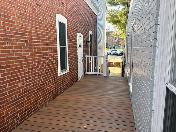 3rd image of 18 E King St #62C29500A