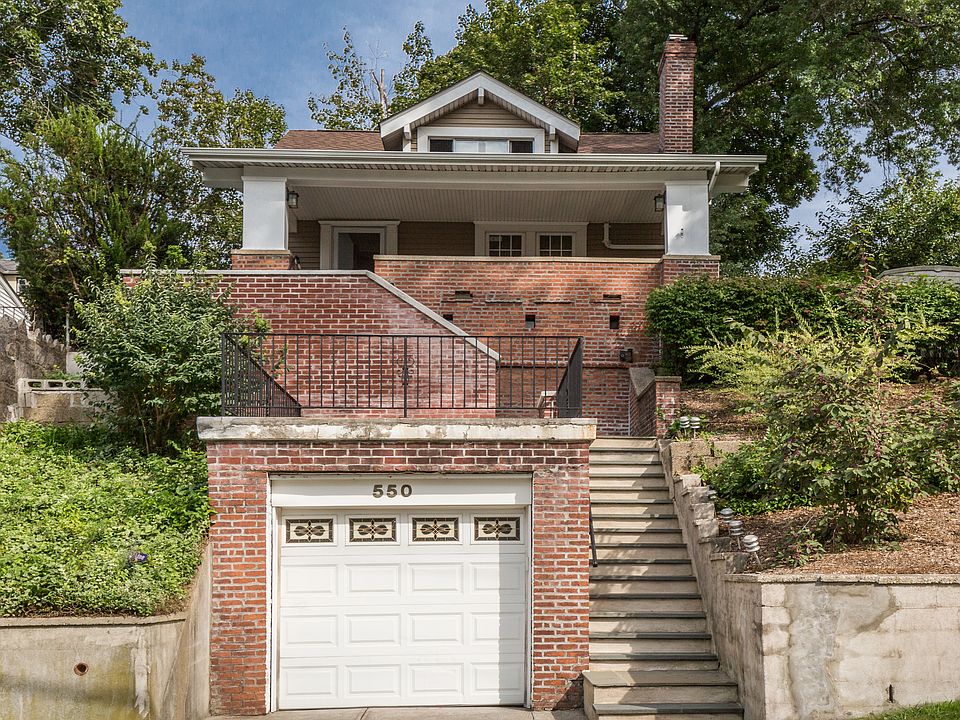 1st image of 550 McLean Ave