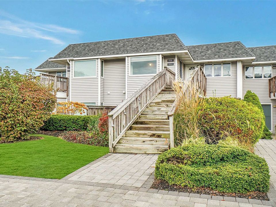 1st image of 808 Bluffs Dr N