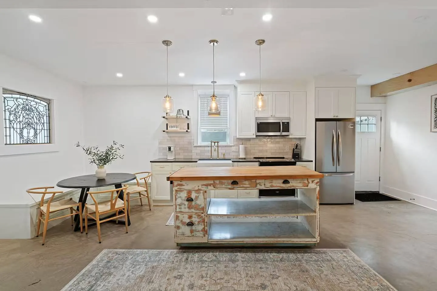 1 bed, 1020 sqft, $2,995 — Photo 3
