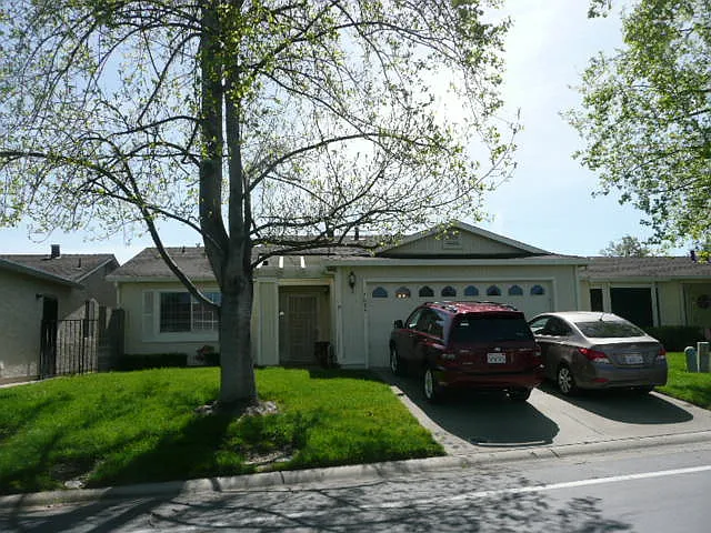 7604 Suncountry Ln photo 1