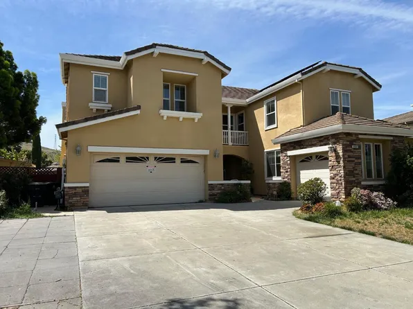 19301 Saffron Dr, Morgan Hill, CA 95037