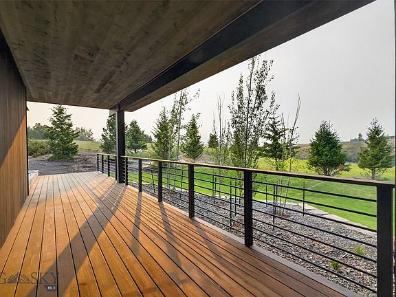 5th image of 165 Blossom Way