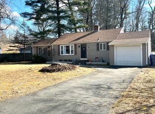 1 Crescent Beach Dr, Enfield, CT 06082