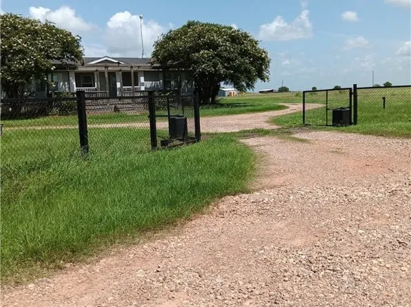 490 Adcock Ranch Rd, Victoria, TX 77904