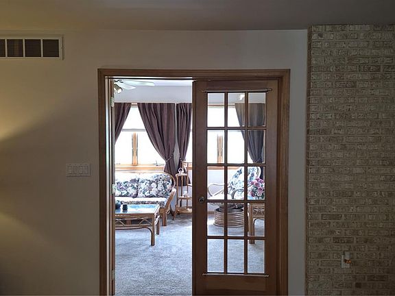 5th image of 14 Clearview Dr
