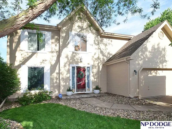 724 N 155th Ave, Omaha, NE 68154
