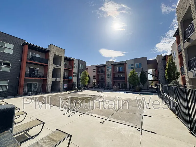 875 S Depot St #B251 — Photo 24