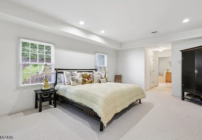 8 Pring Ct — Photo 22