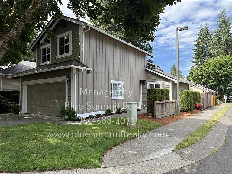 6031 Stanwick Ln SE — Photo 2