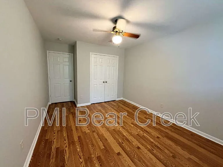 6407 Waldron Dr #B — Photo 22