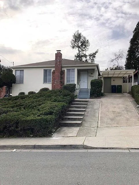 18893 Santa Maria Ave photo 1