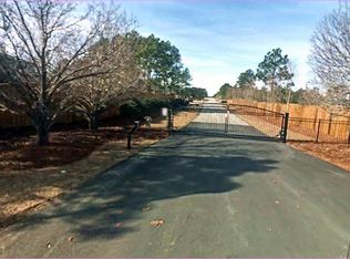 518 Pilots Ridge Rd, Carolina Beach, NC 28428