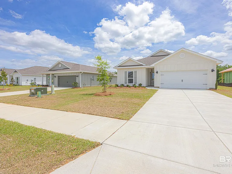 19800 Powercourt Rd — Photo 2