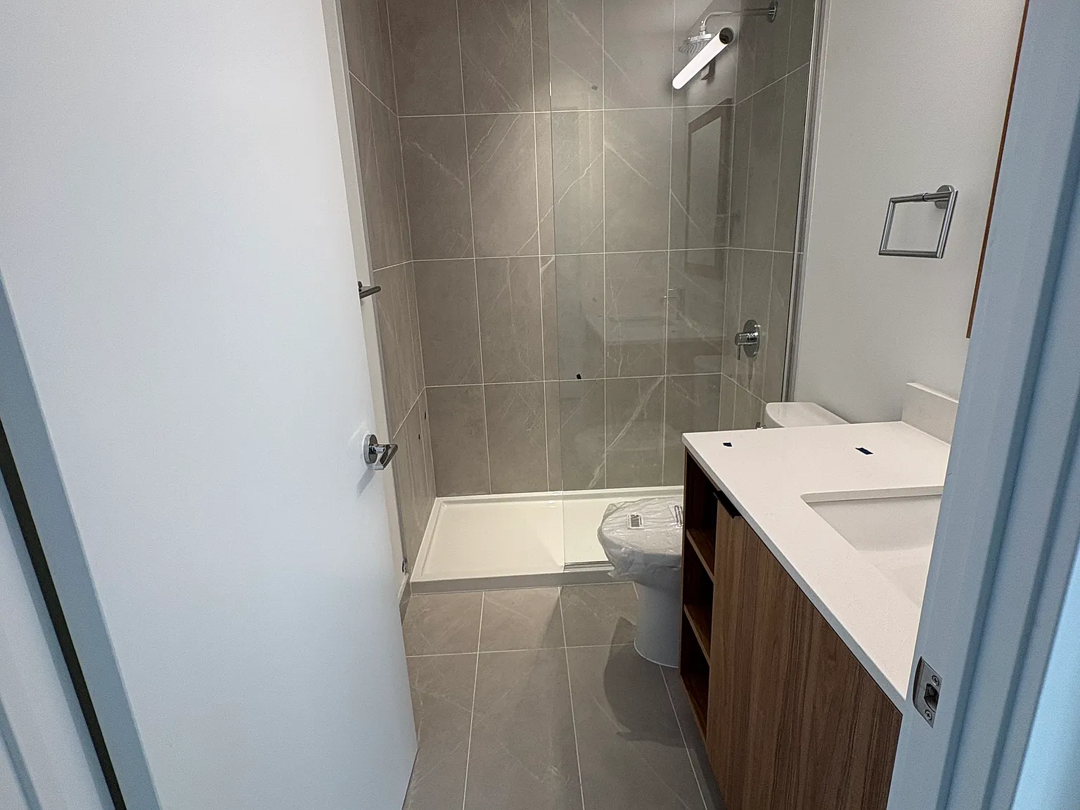 3 bed, $875 — Photo 4