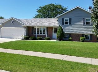 3109 S Huckleberry Ln, Appleton, WI 54915
