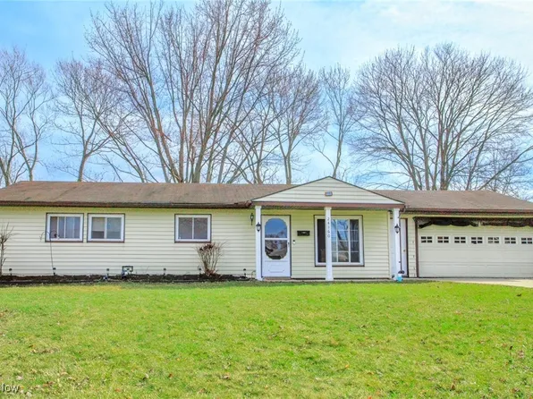 24160 Sherborne Rd, Bedford Heights, OH 44146