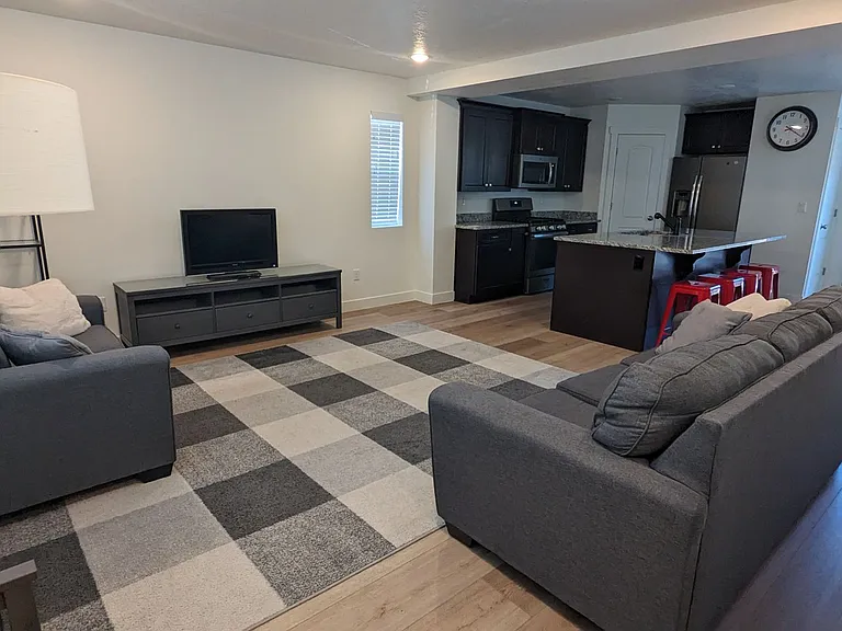 920 S 25 E #13E — Photo 8