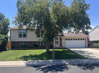 2341 Sunrise Dr, Longmont, CO 80501