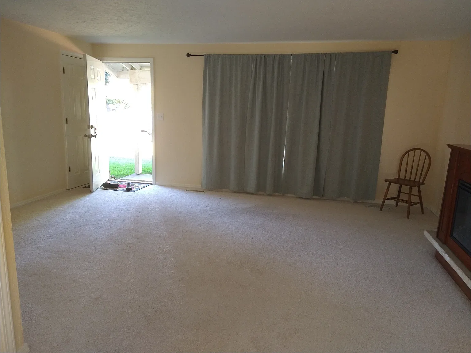 3 bed, 1050 sqft, $2,250 — Photo 3