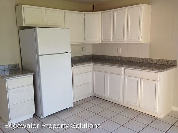4th image of 1810 Dalian St
