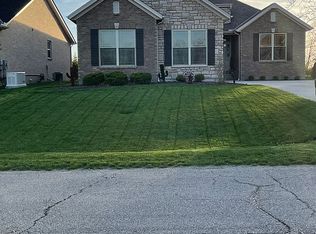 20555 Augusta Dr, Lawrenceburg, IN 47025
