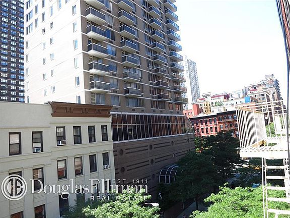 5th image of 207 E 89th St APT A18