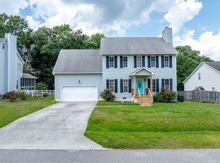 109 Little Current Ln, Sneads Ferry, NC 28460