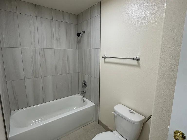 1603 E Coeur D Alene Ave #A — Photo 21