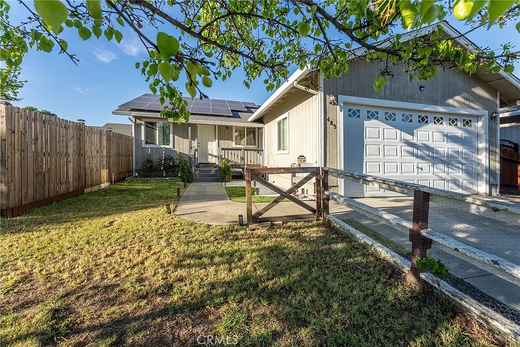 485 Melody Ln photo 1