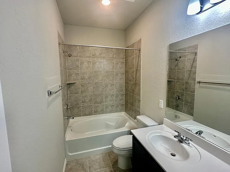 2505 Marty Way — Photo 13