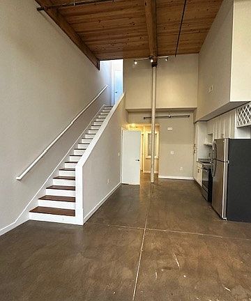 3rd image of 206 S Nash St APT 111