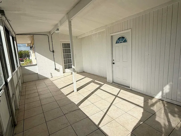 4404 Bayano St #1 — Photo 15