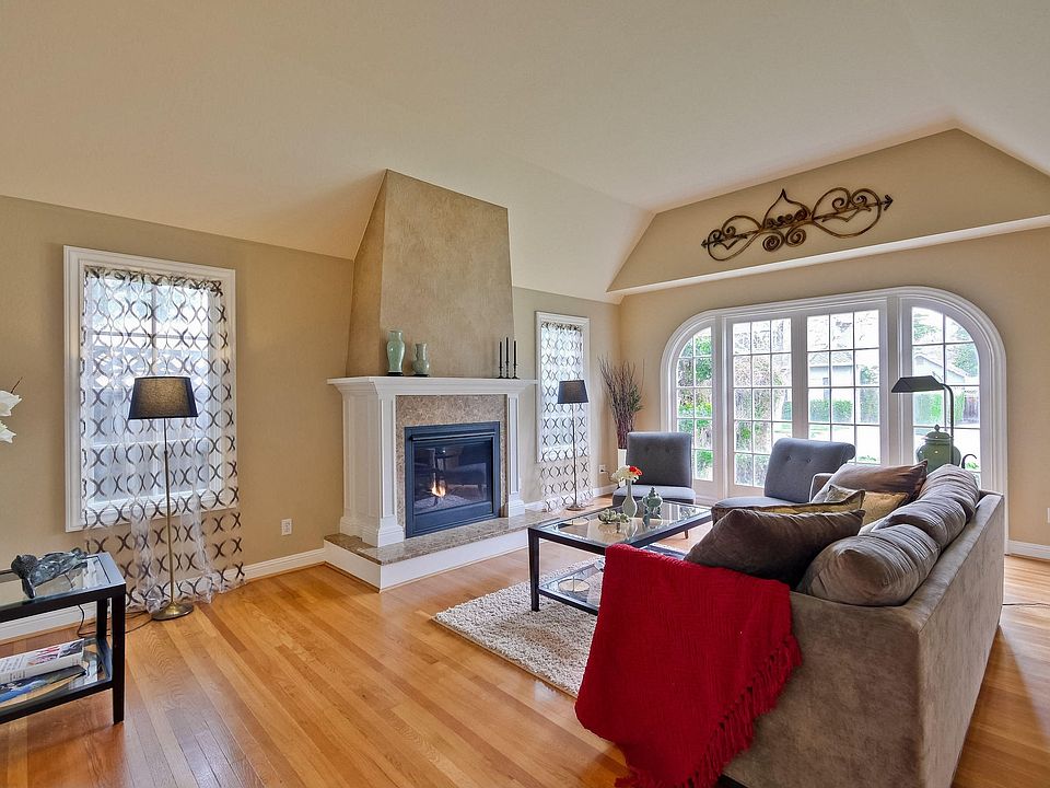 1st image of 1623 Juanita Ave