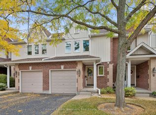 39 Ptarmigan Dr #5, Guelph, ON N1C 1E8