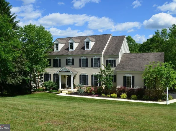1134 Highgrove Dr, West Chester, PA 19380
